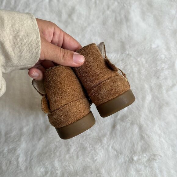 Ugg Boots Toddler Size 4/5 - Picture 5 of 11
